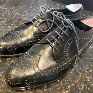 Men s original Gucci dress shoes.